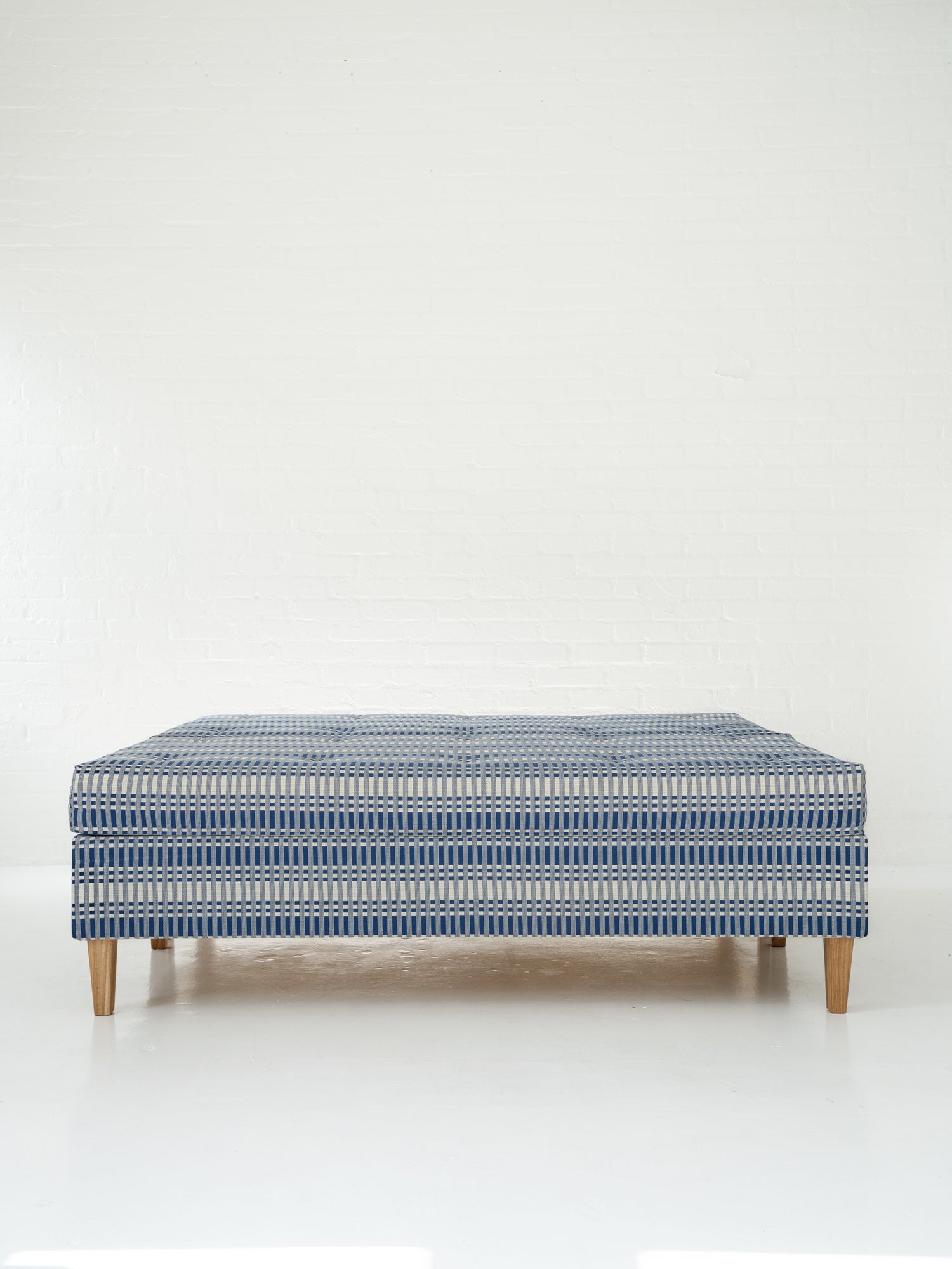 HUILI-sänky | Johanna Gullichsen X Villa & Peite | Tithonus Sininen